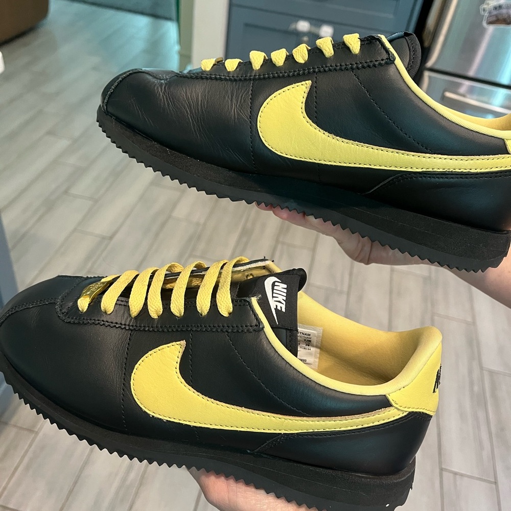 Nike Cortez CUSTOM Black and Gold Sneakers M7.5/W/9’ NIB & Fits youth/men/women